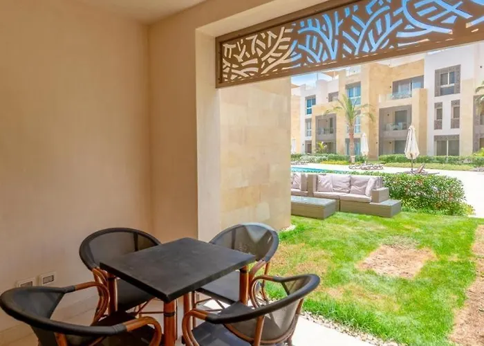Apartment Two-bedroom Apartment, Ground Floor, Overlooking The Sea Hurghada