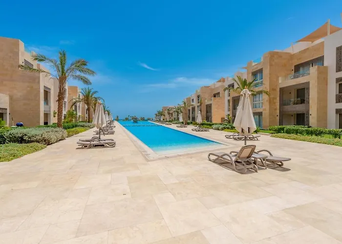 Apartment Two-bedroom Apartment, Ground Floor, Overlooking The Sea Hurghada