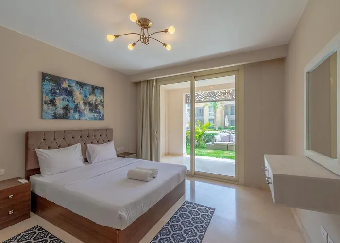 Two-bedroom Apartment, Ground Floor, Overlooking The Sea Hurghada