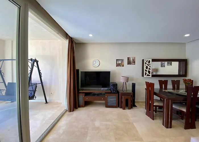 Two-bedroom Apartment, Ground Floor, Overlooking The Sea Apartment
