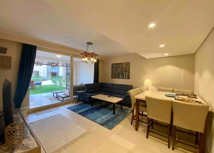 Two-bedroom Apartment, Ground Floor, Overlooking The Sea Apartment Hurghada