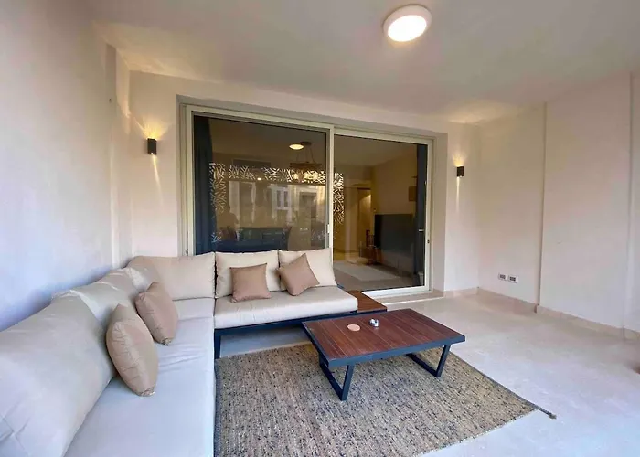 Two-bedroom Apartment, Ground Floor, Overlooking The Sea Hurghada