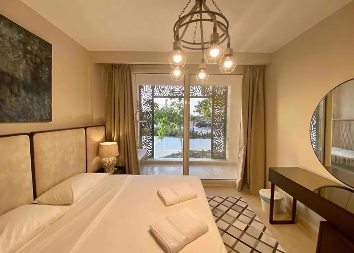 Two-bedroom Apartment, Ground Floor, Overlooking The Sea